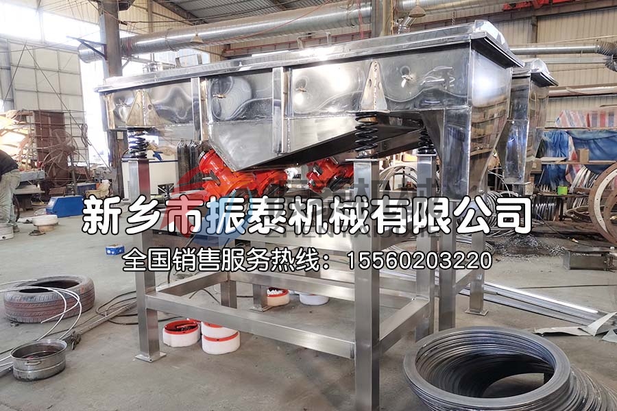 直线振动筛物料跑偏